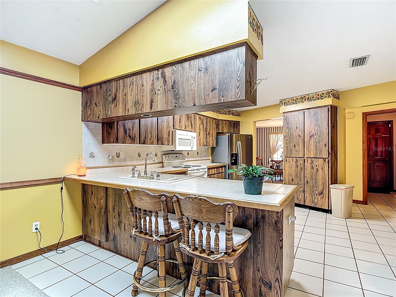 Image 18 of 47 For 1004 Mook Street