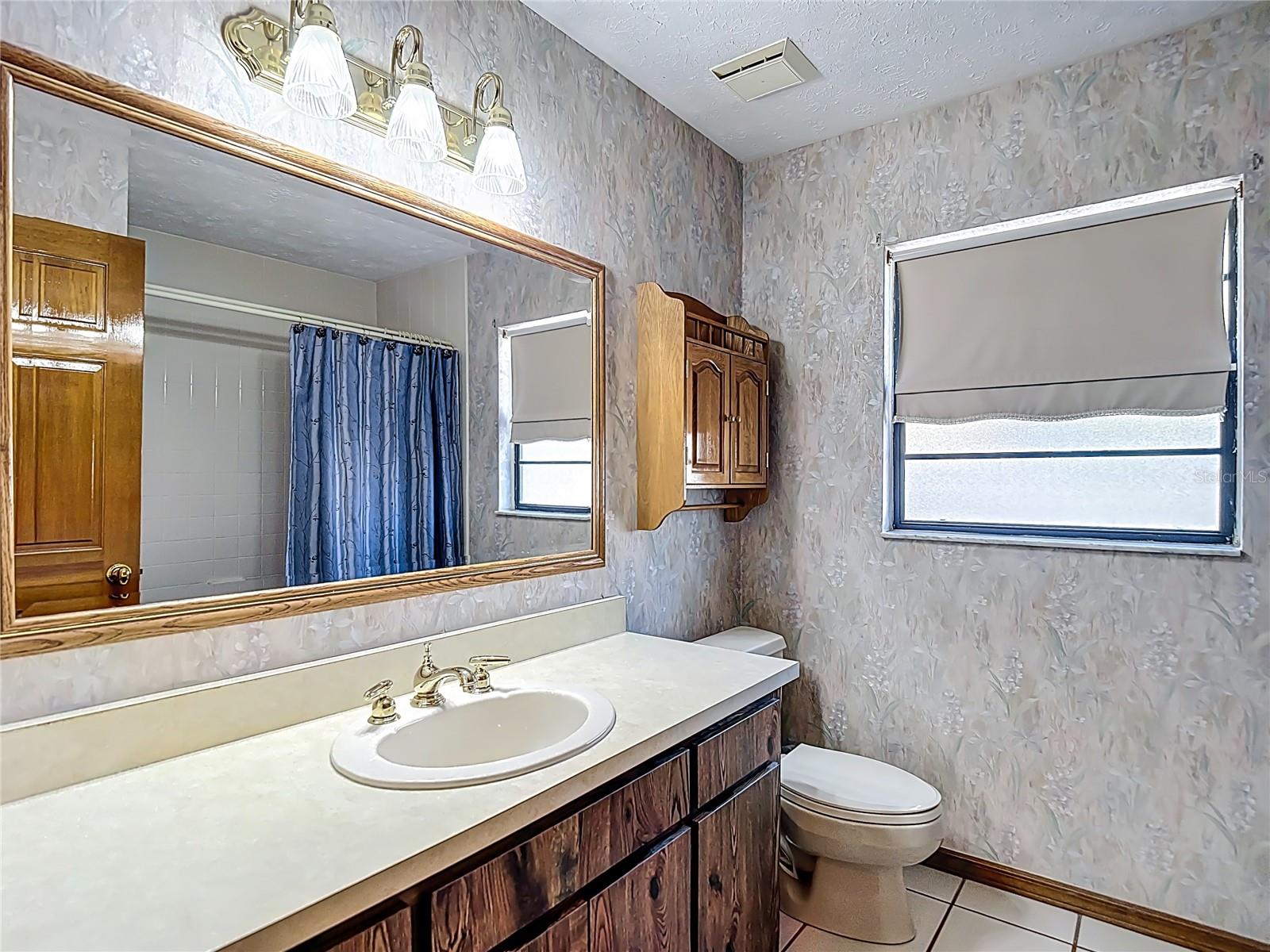 Image 33 of 47 For 1004 Mook Street