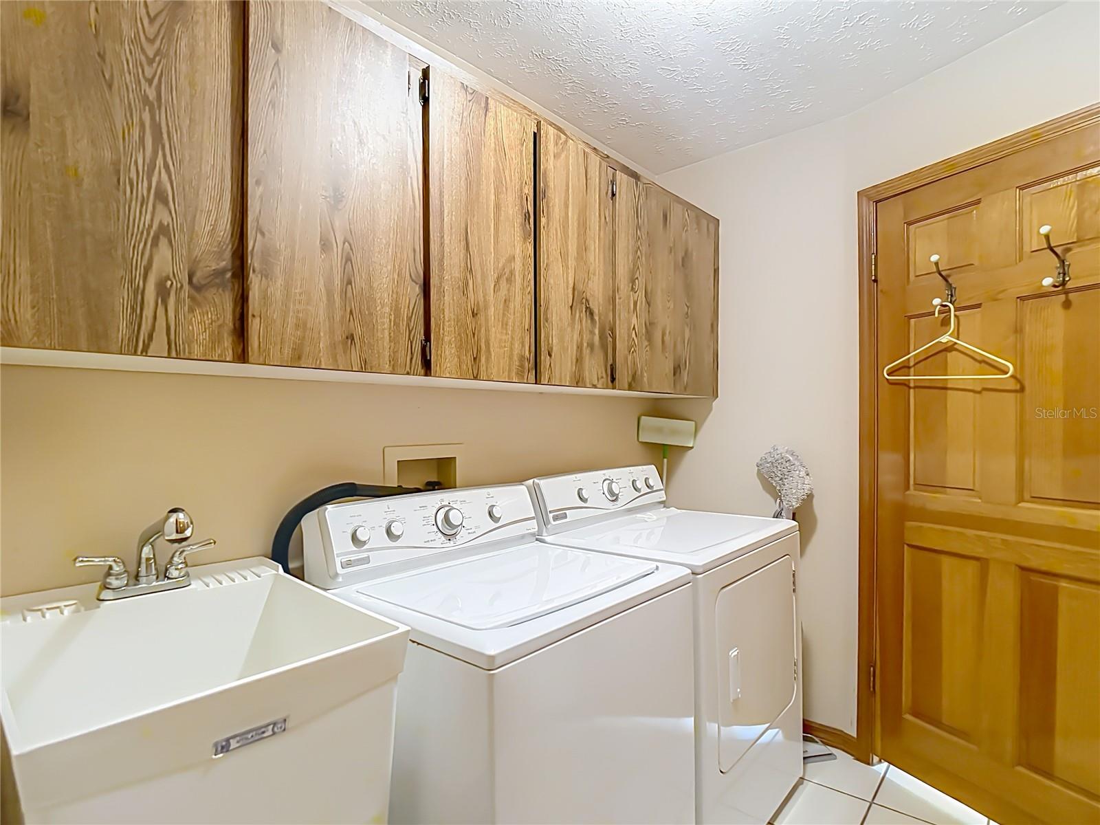 Image 39 of 47 For 1004 Mook Street