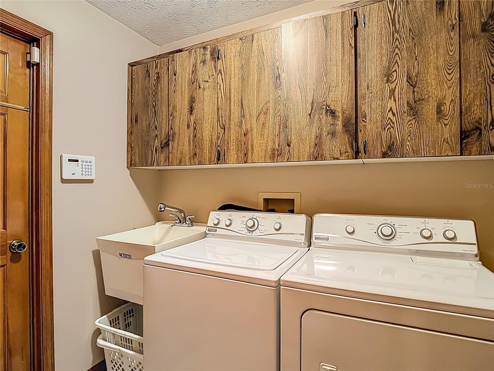 Image 40 of 47 For 1004 Mook Street