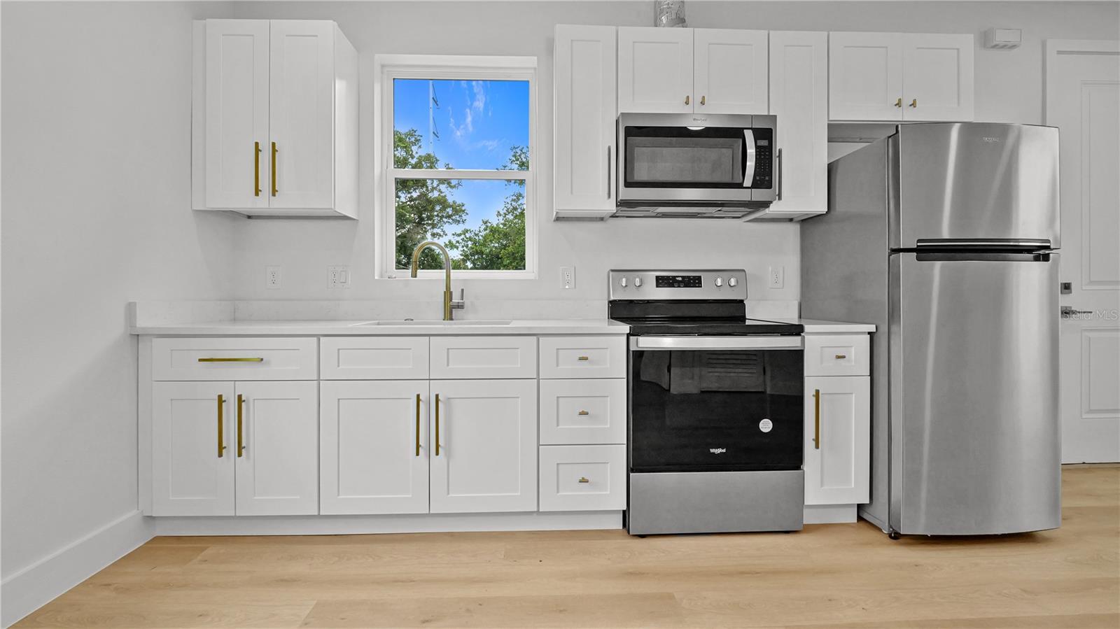 Image 2 of 8 For 2730 37th Avenue N B