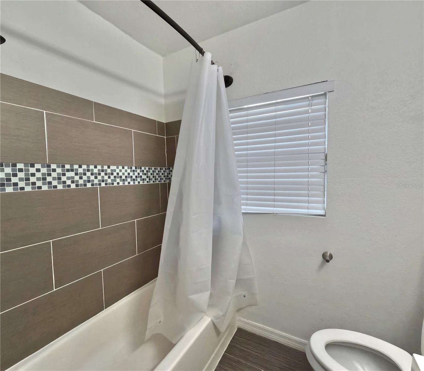 Image 16 of 17 For 7309 Huntley Avenue