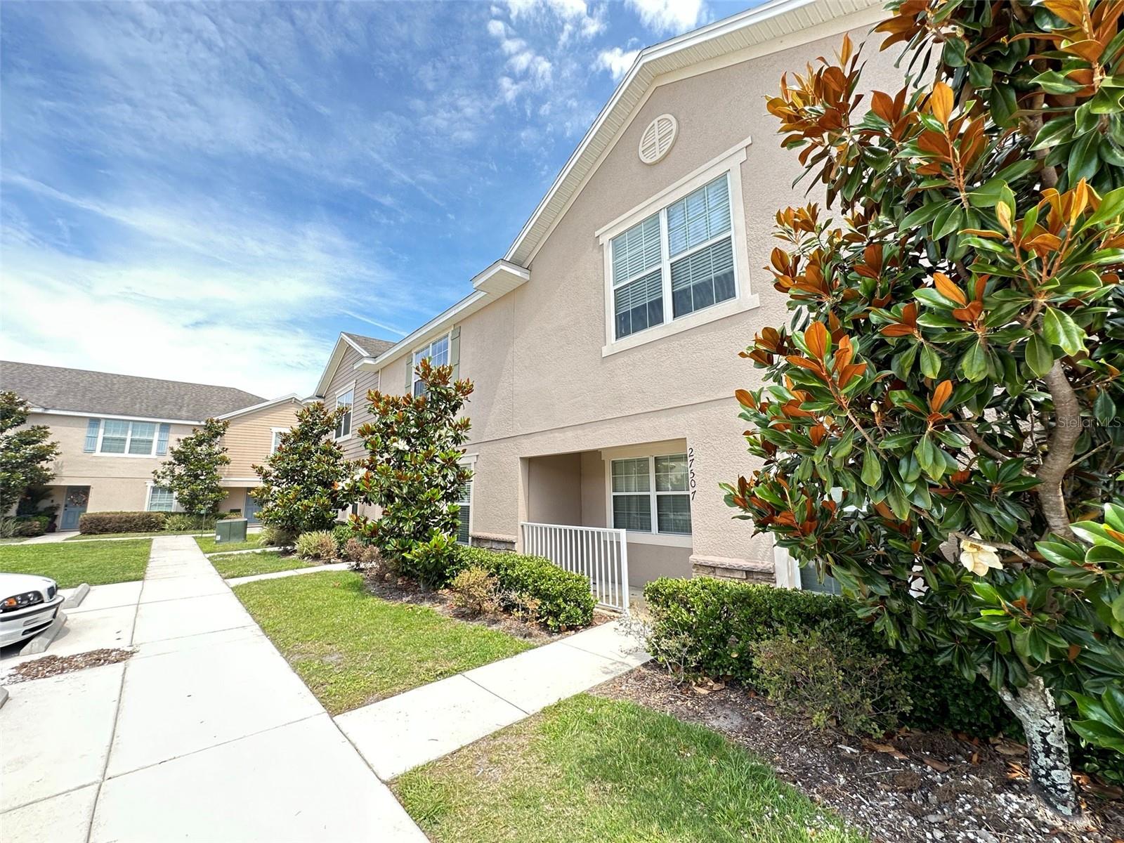 Image 4 of 23 For 27507 Desert Willow Way