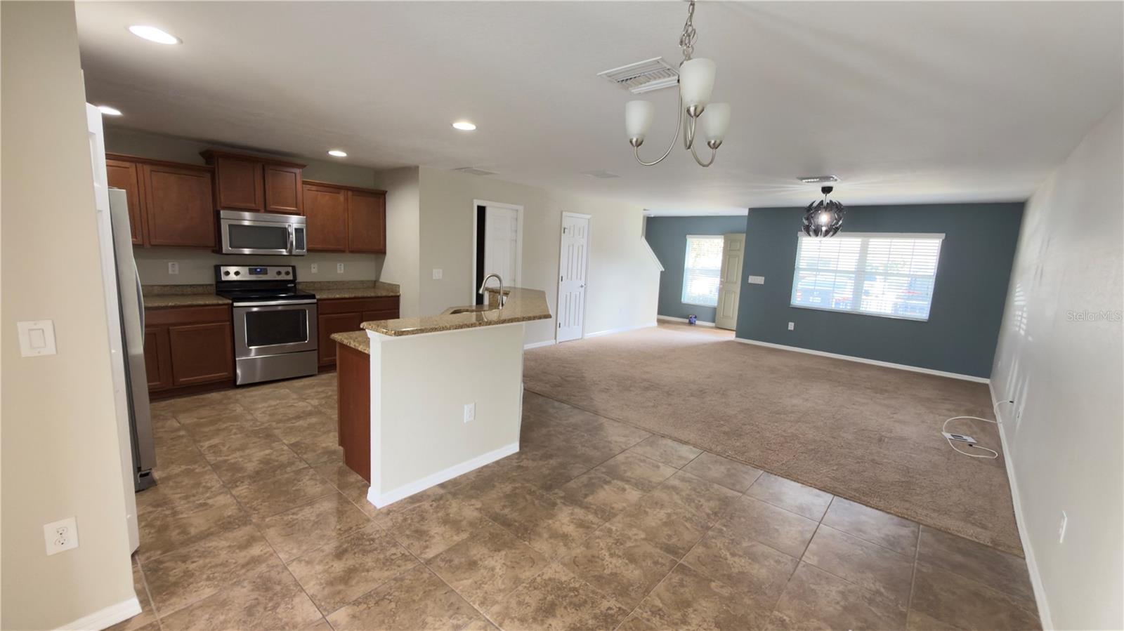 Image 5 of 23 For 27507 Desert Willow Way