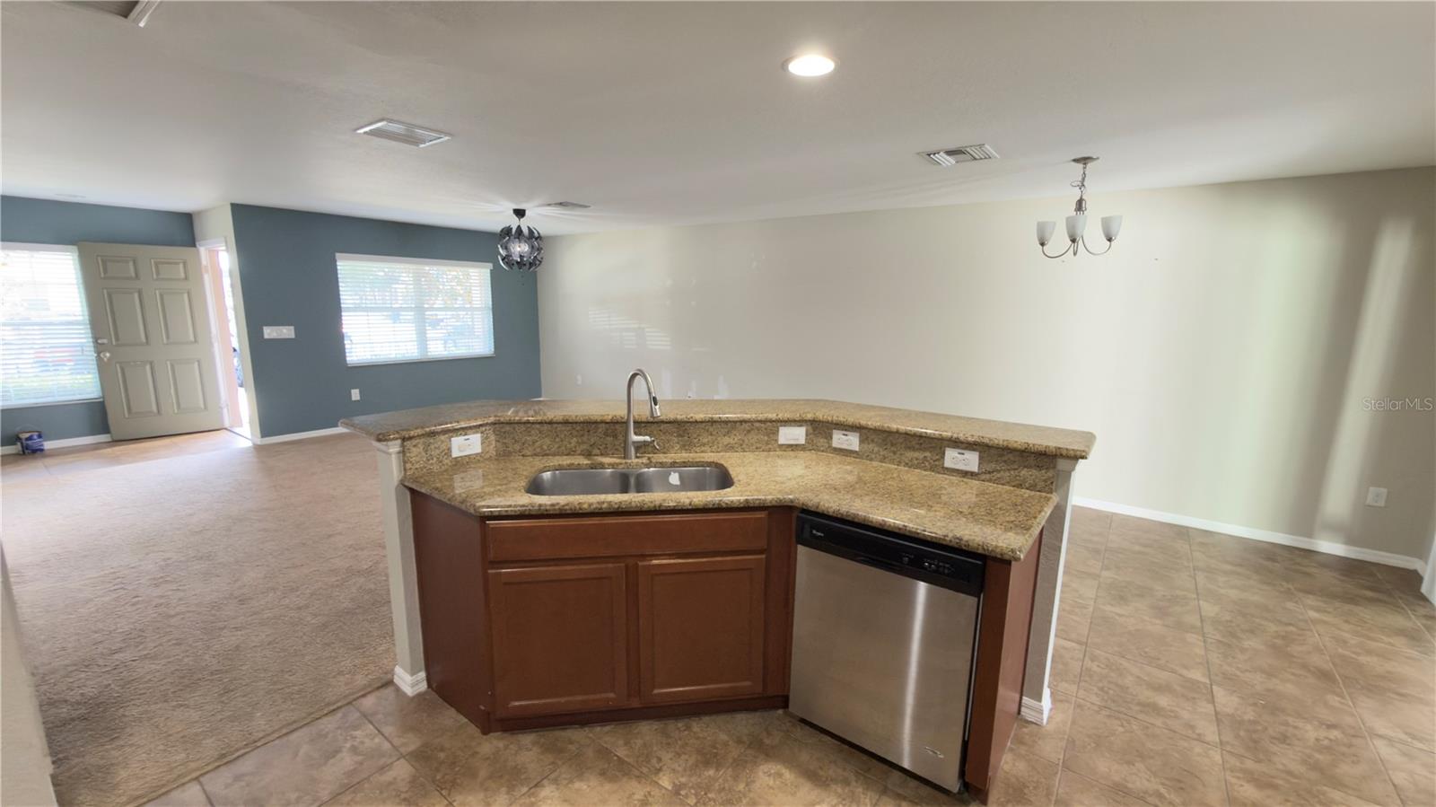 Image 7 of 23 For 27507 Desert Willow Way