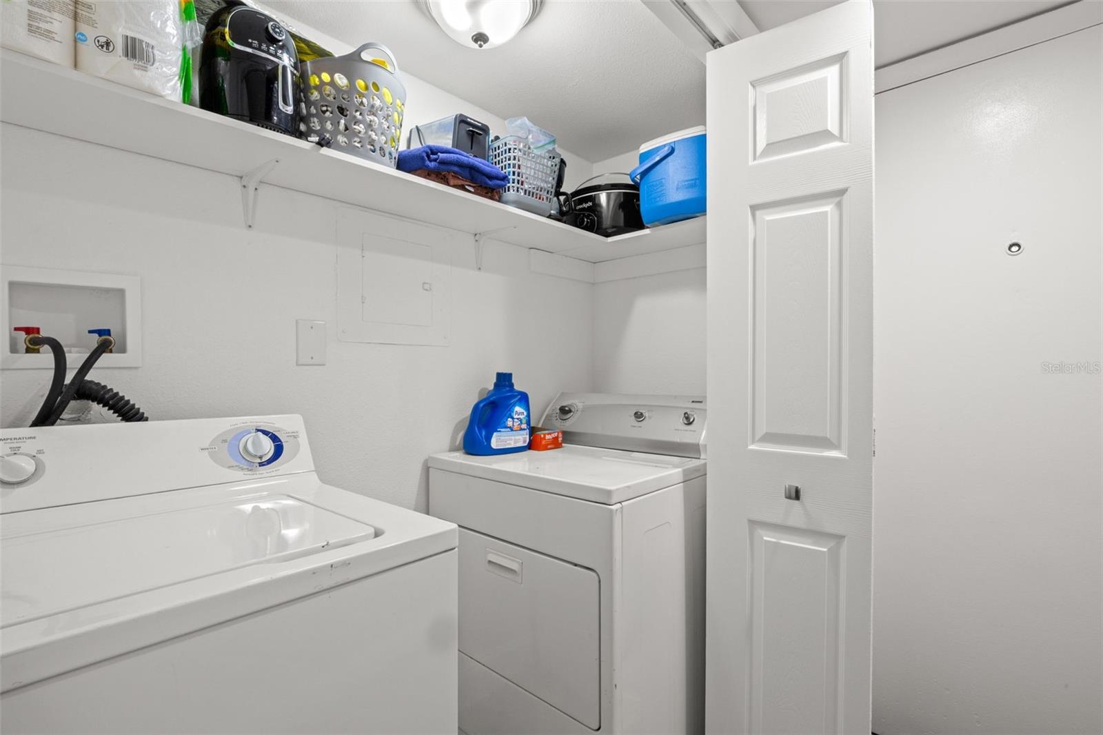 Image 22 of 30 For 1147 King Arthur Court 204