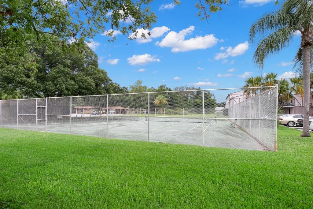 Image 29 of 30 For 1147 King Arthur Court 204