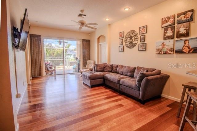 Image 6 of 36 For 509 Cypress View Drive