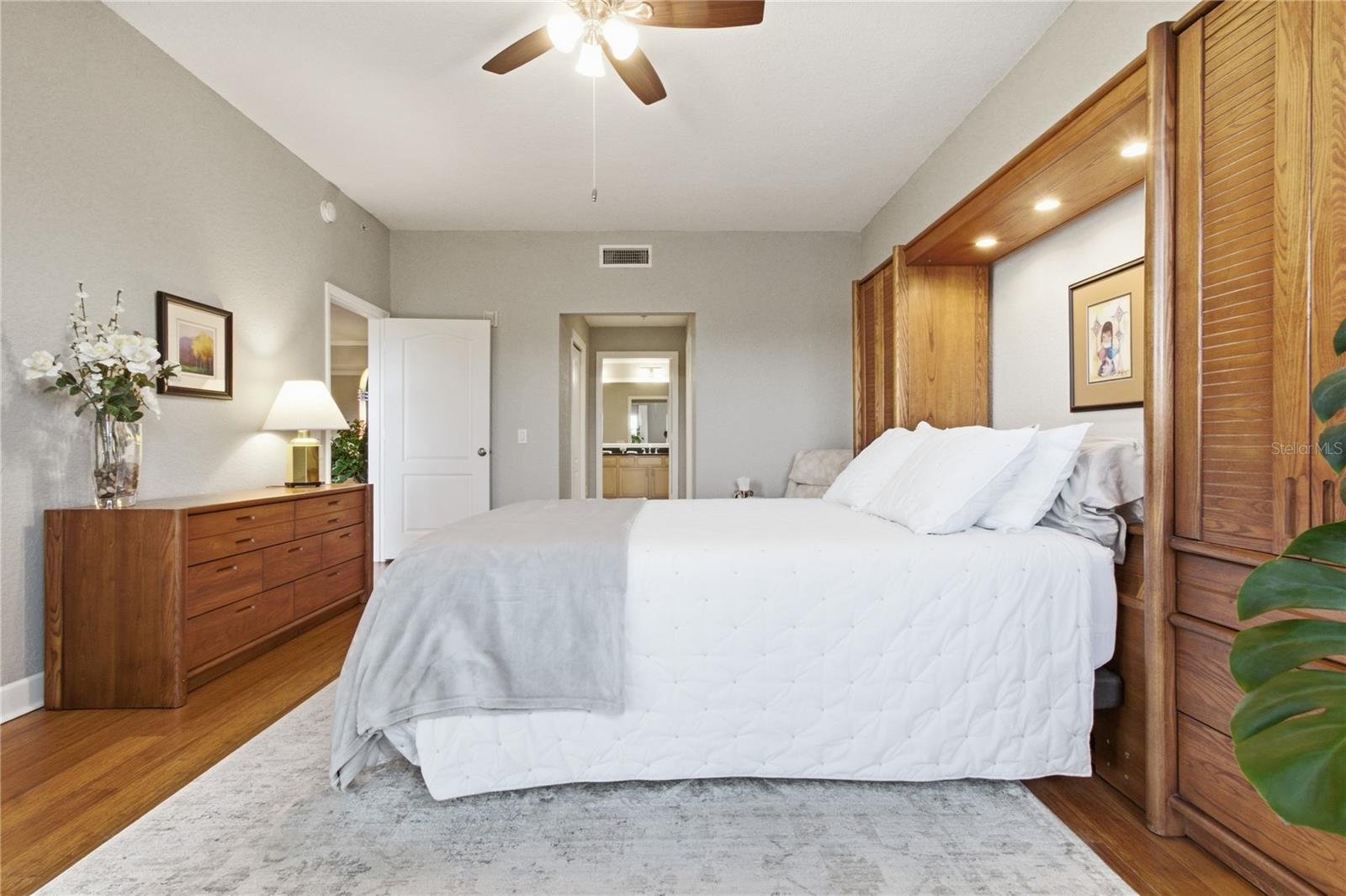 Image 26 of 55 For 12055 Gandy Boulevard N 243