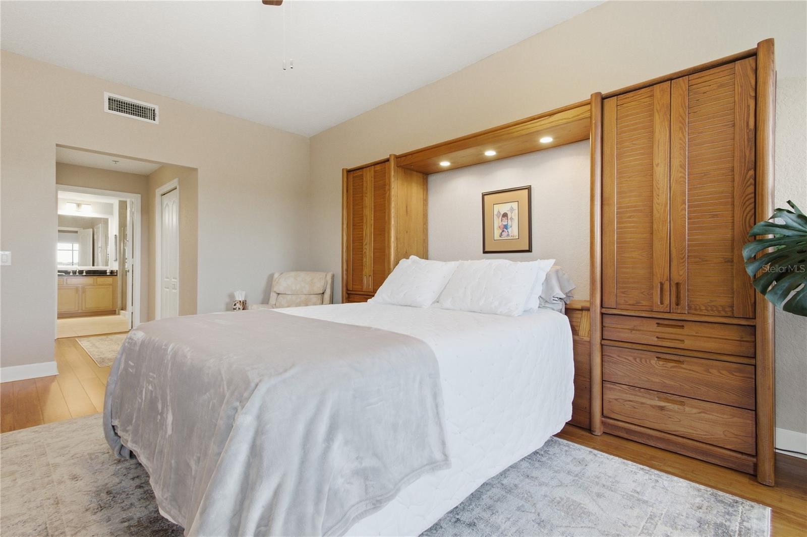 Image 27 of 55 For 12055 Gandy Boulevard N 243