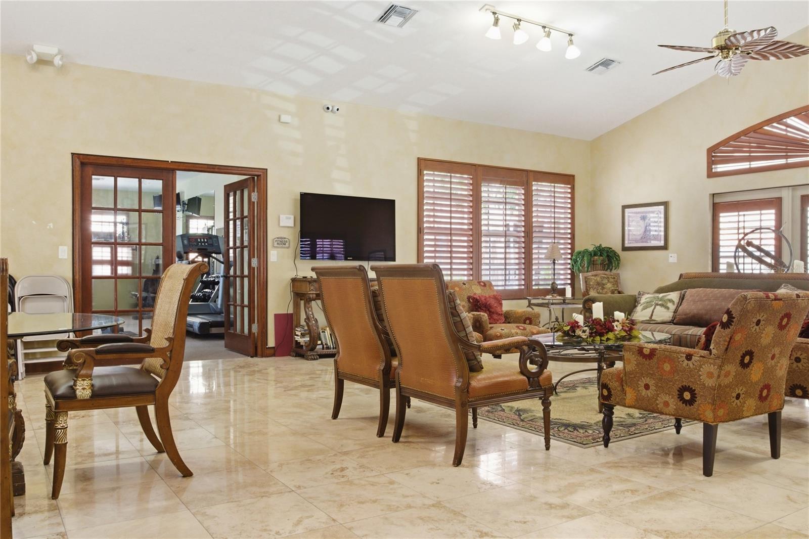 Image 46 of 55 For 12055 Gandy Boulevard N 243