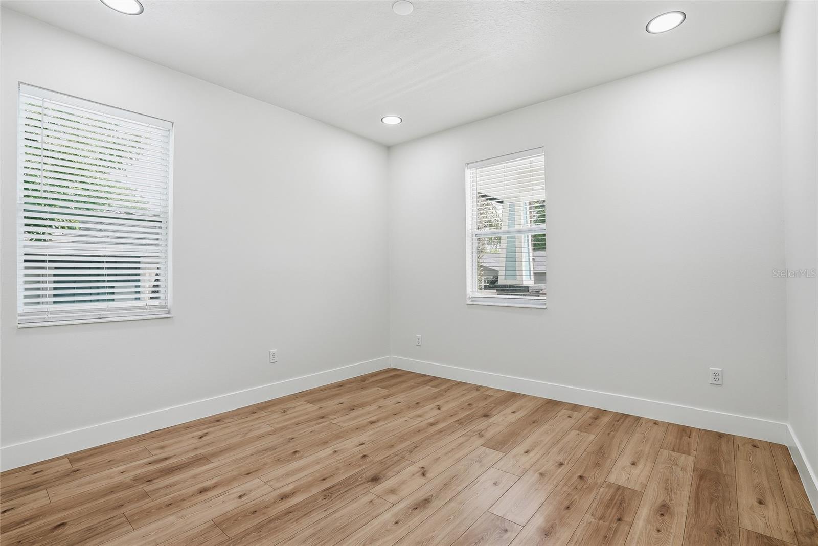 Image 19 of 27 For 7706 Arden Avenue