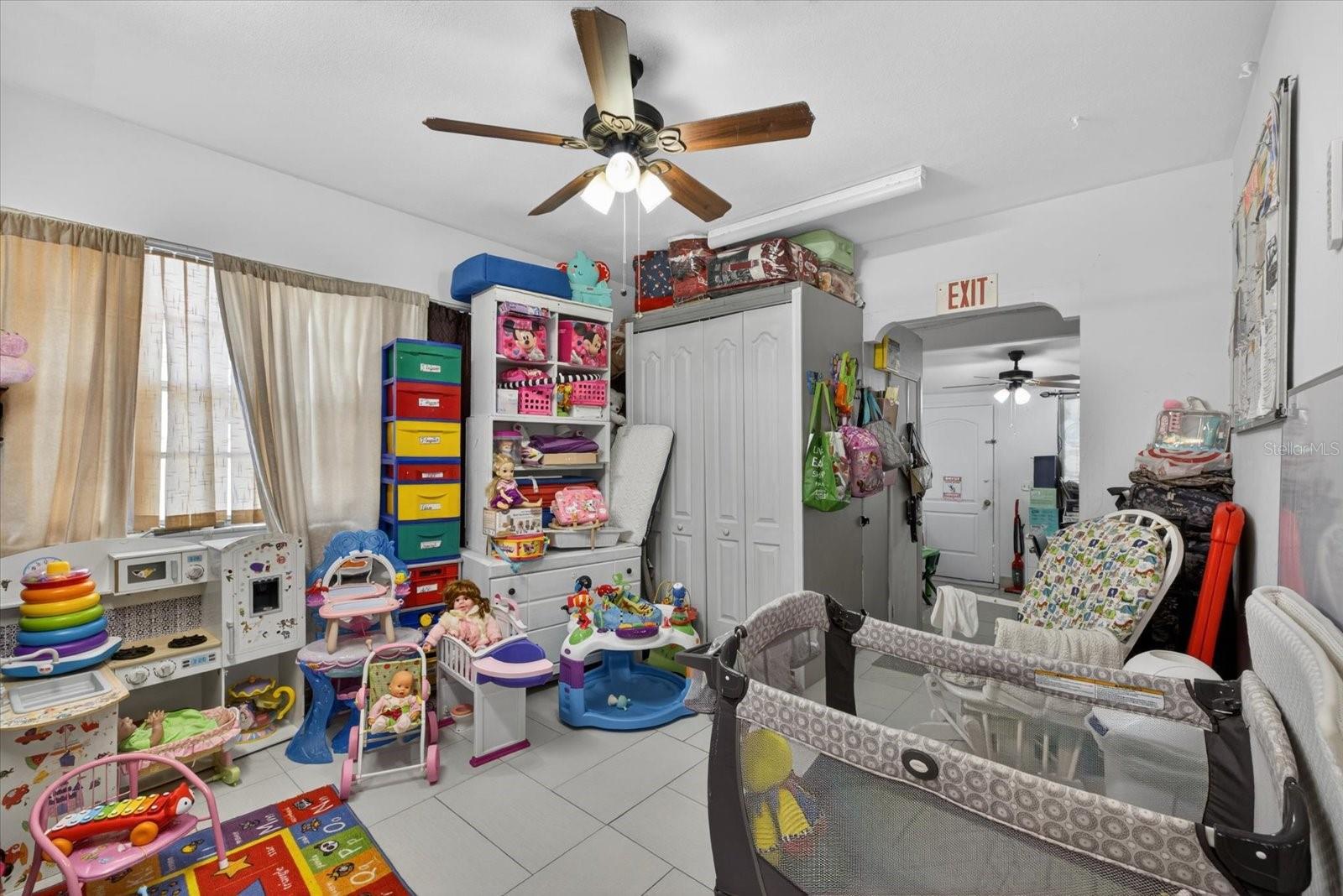 Image 14 of 53 For 611 Bradford Avenue