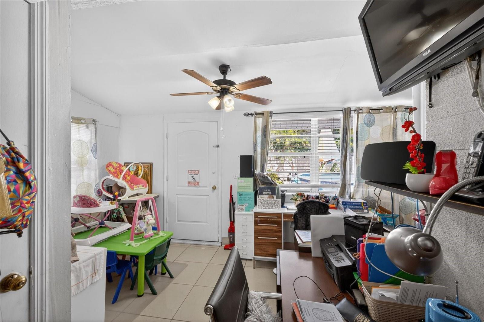 Image 15 of 53 For 611 Bradford Avenue