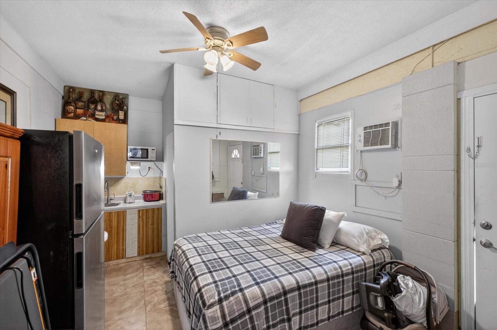 Image 19 of 53 For 611 Bradford Avenue