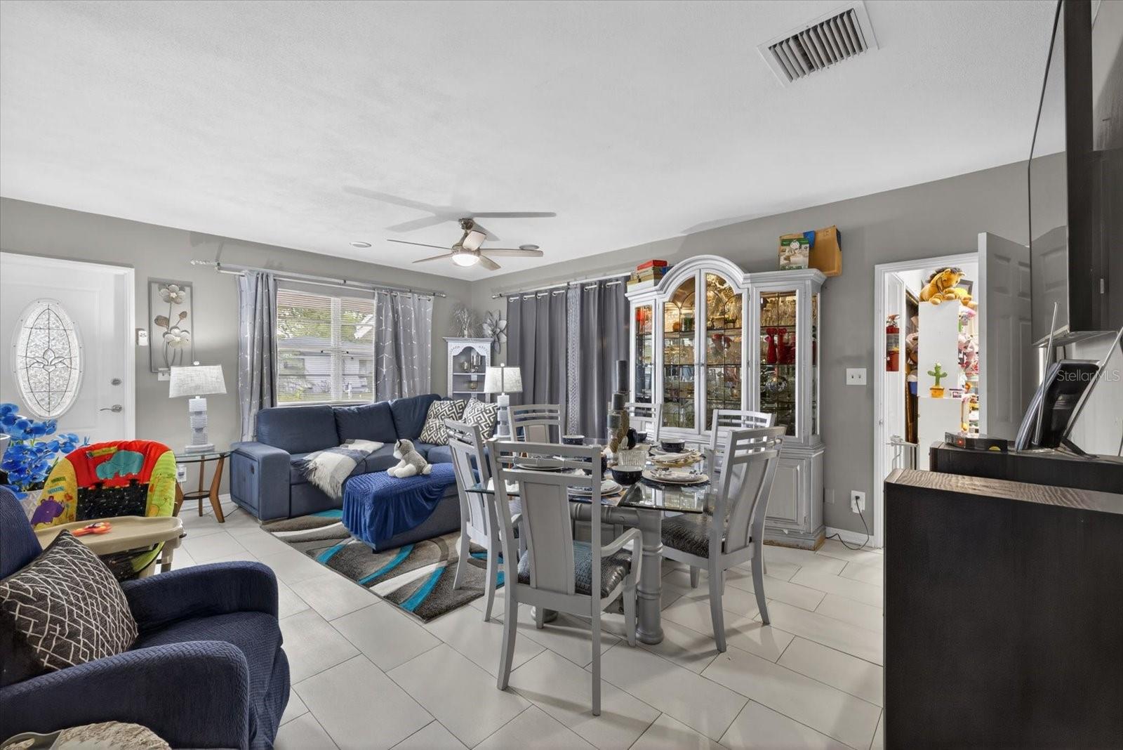 Image 2 of 53 For 611 Bradford Avenue