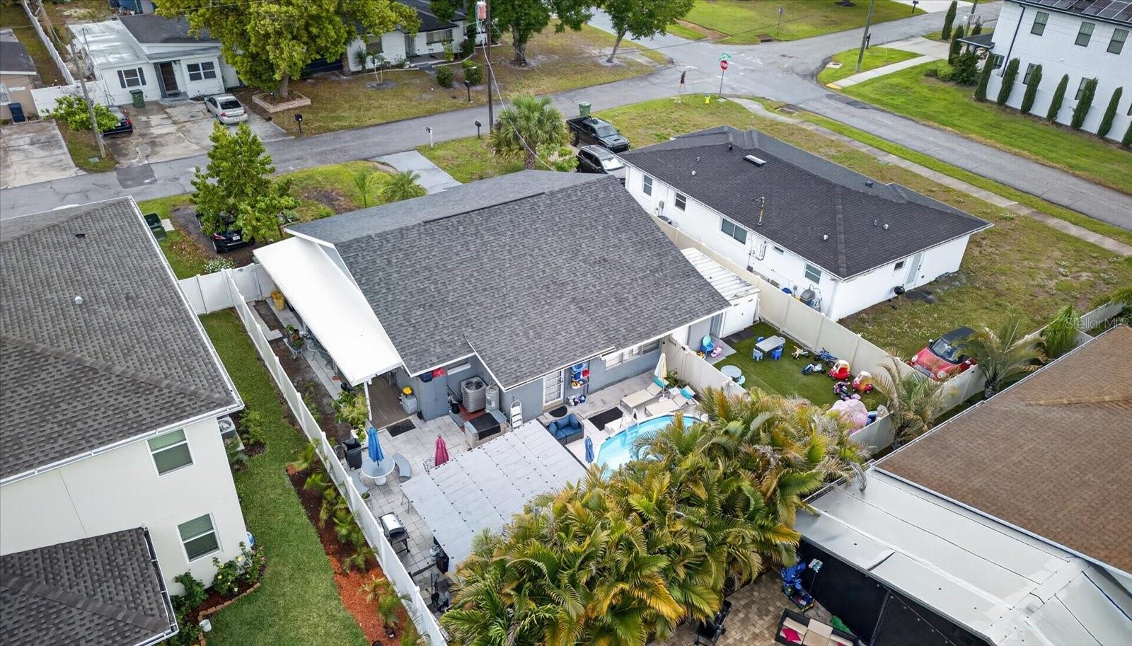 Image 28 of 53 For 611 Bradford Avenue