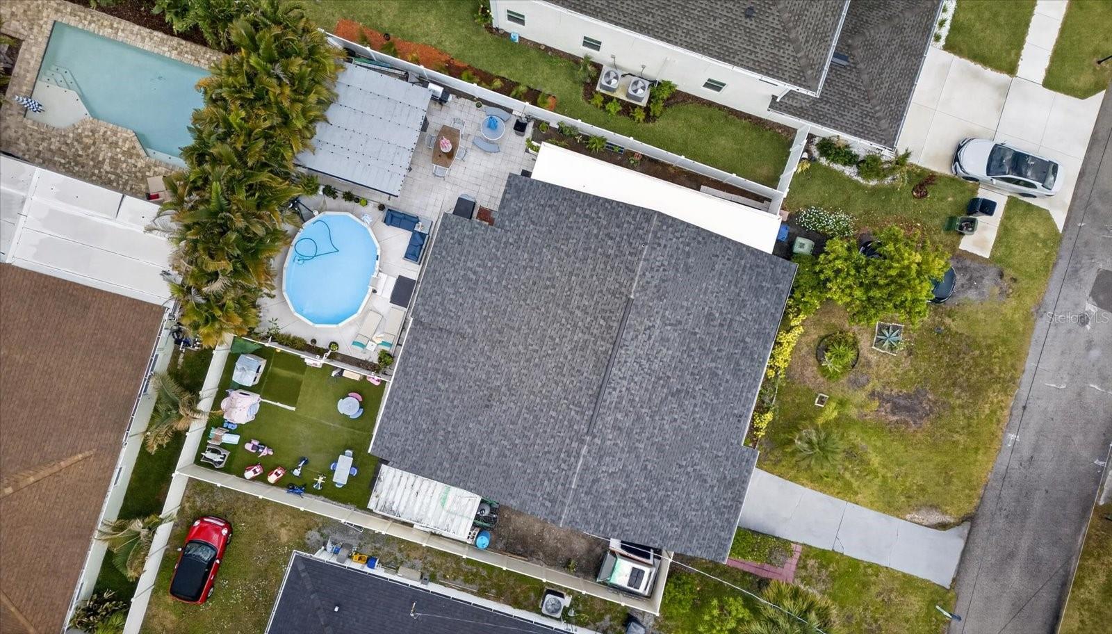 Image 35 of 53 For 611 Bradford Avenue