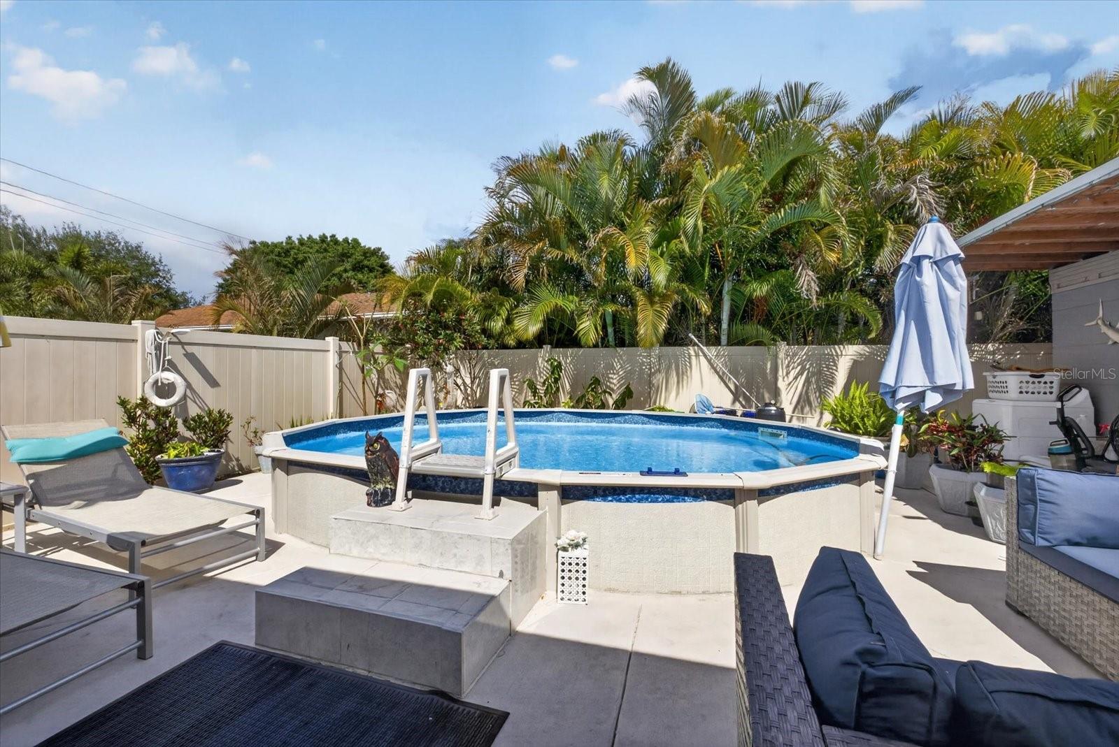 Image 36 of 53 For 611 Bradford Avenue