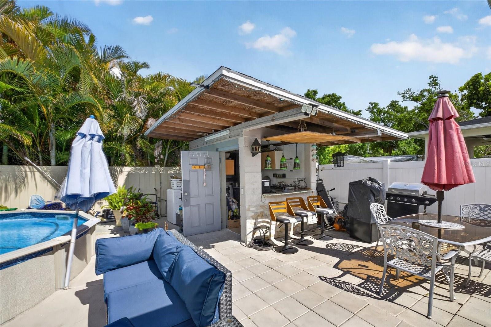 Image 39 of 53 For 611 Bradford Avenue