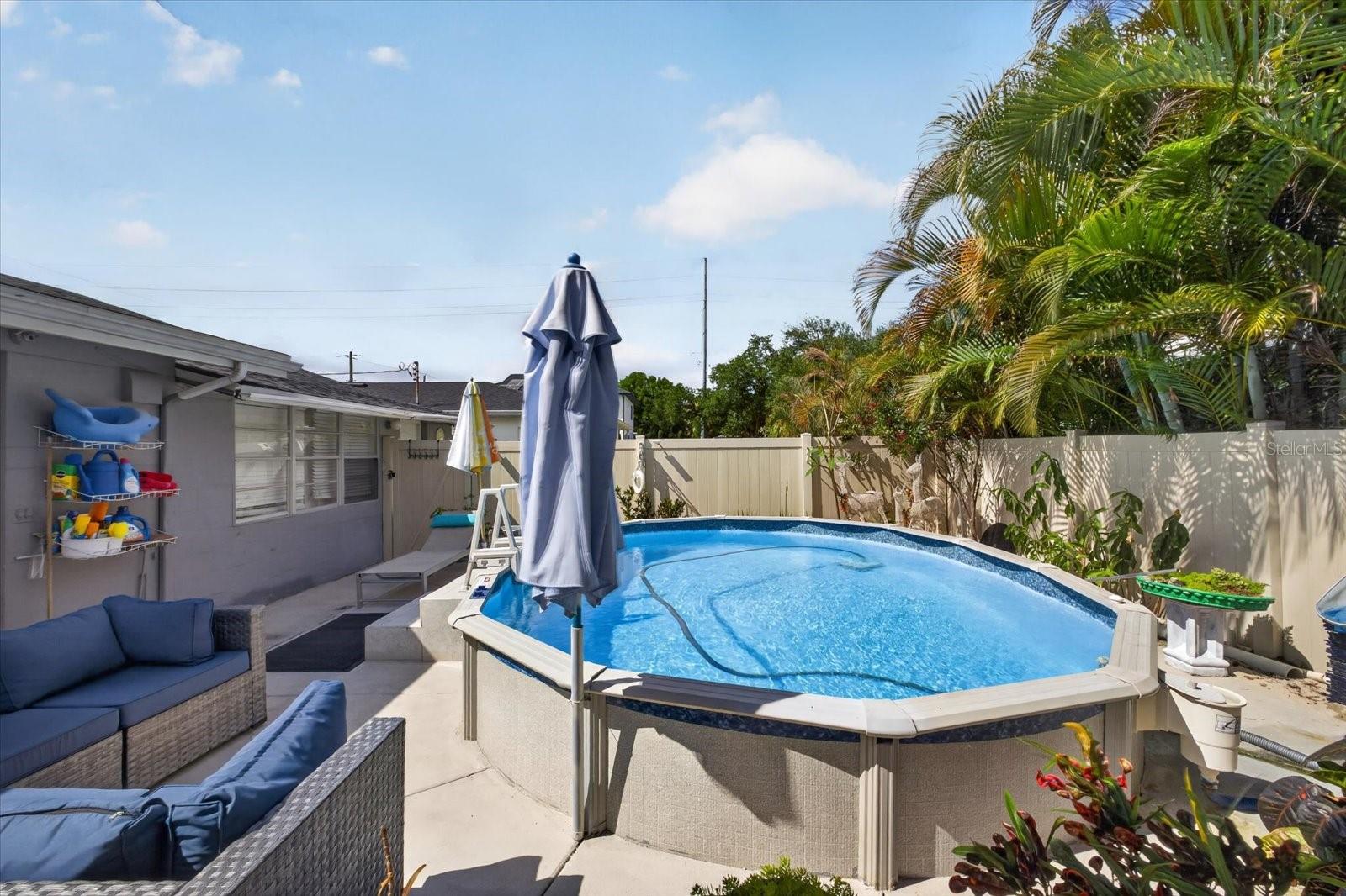 Image 42 of 53 For 611 Bradford Avenue