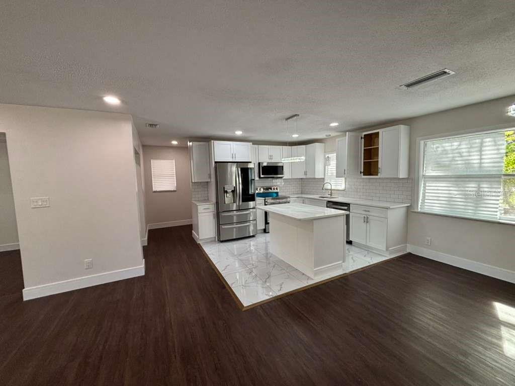 Image 3 of 20 For 1070 Libby Court