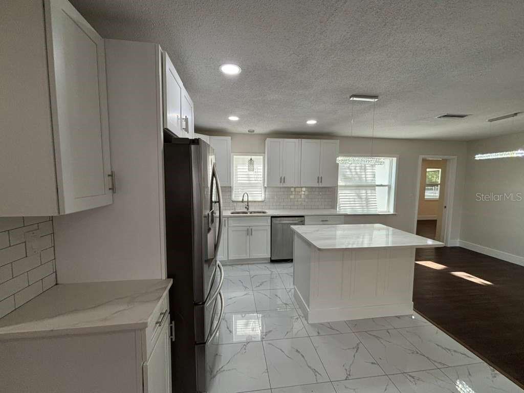 Image 5 of 20 For 1070 Libby Court