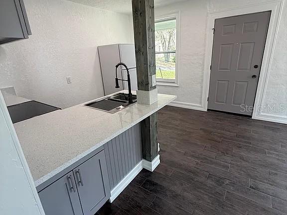 Image 5 of 11 For 217 Oakland Avenue 217