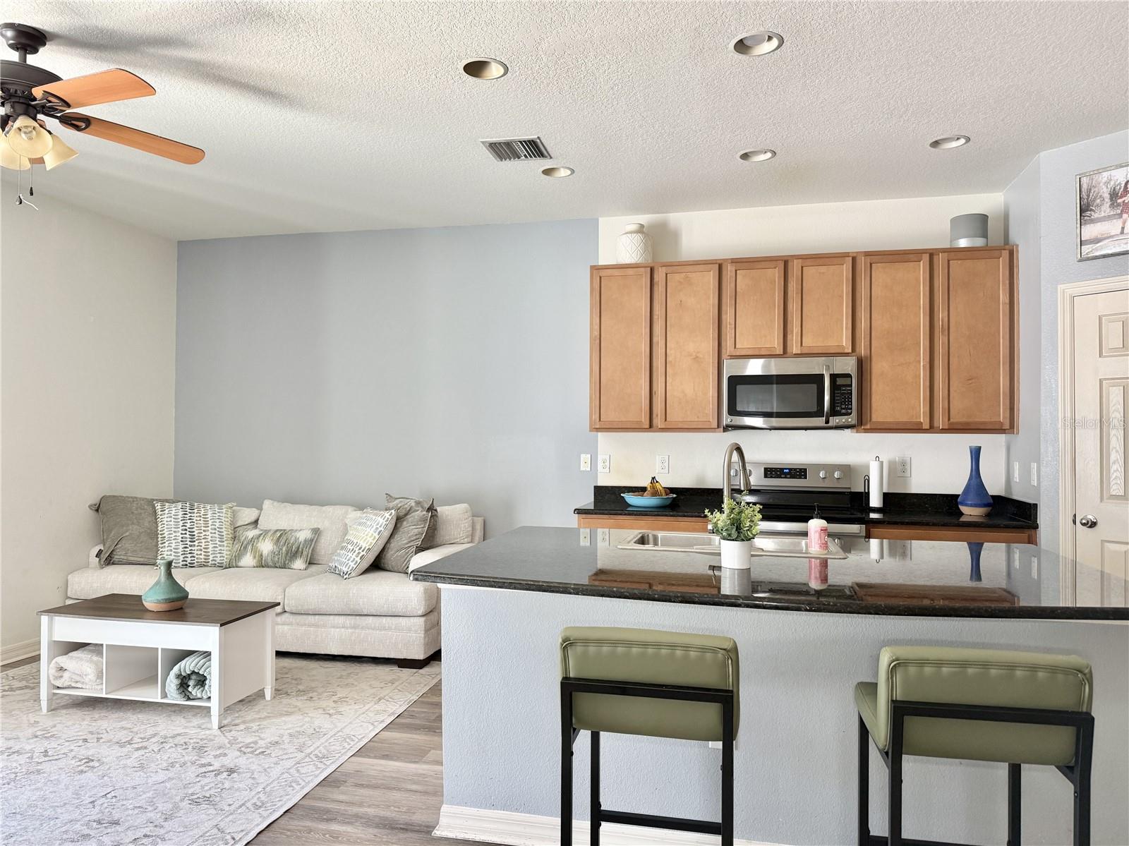 Image 11 of 33 For 6956 Towne Lake Road