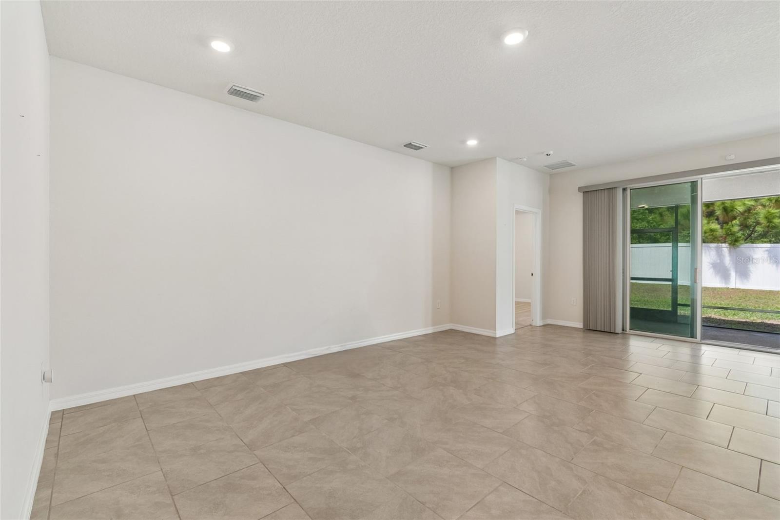 Image 15 of 73 For 35977 Morse Willow Court