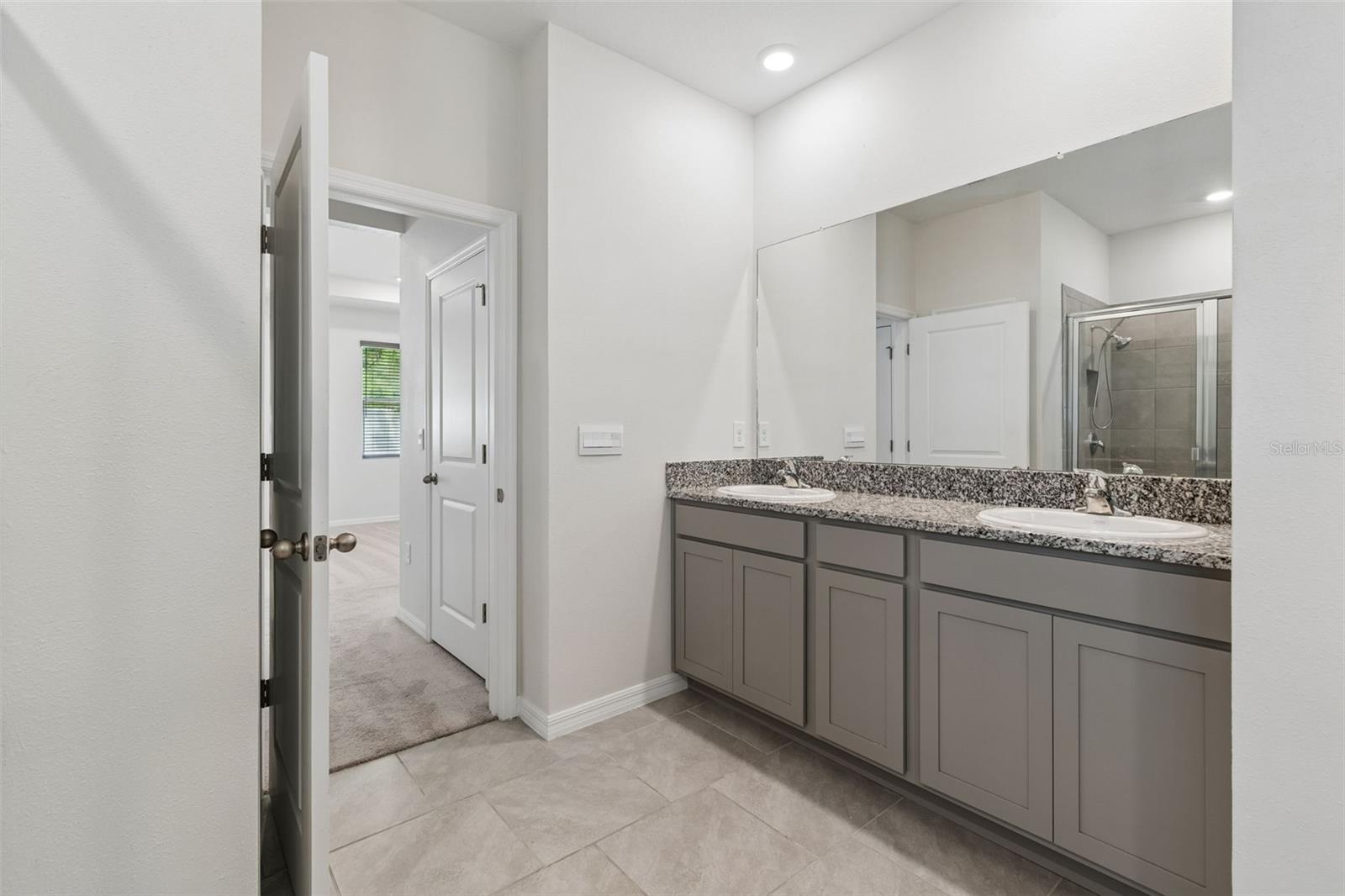 Image 26 of 73 For 35977 Morse Willow Court