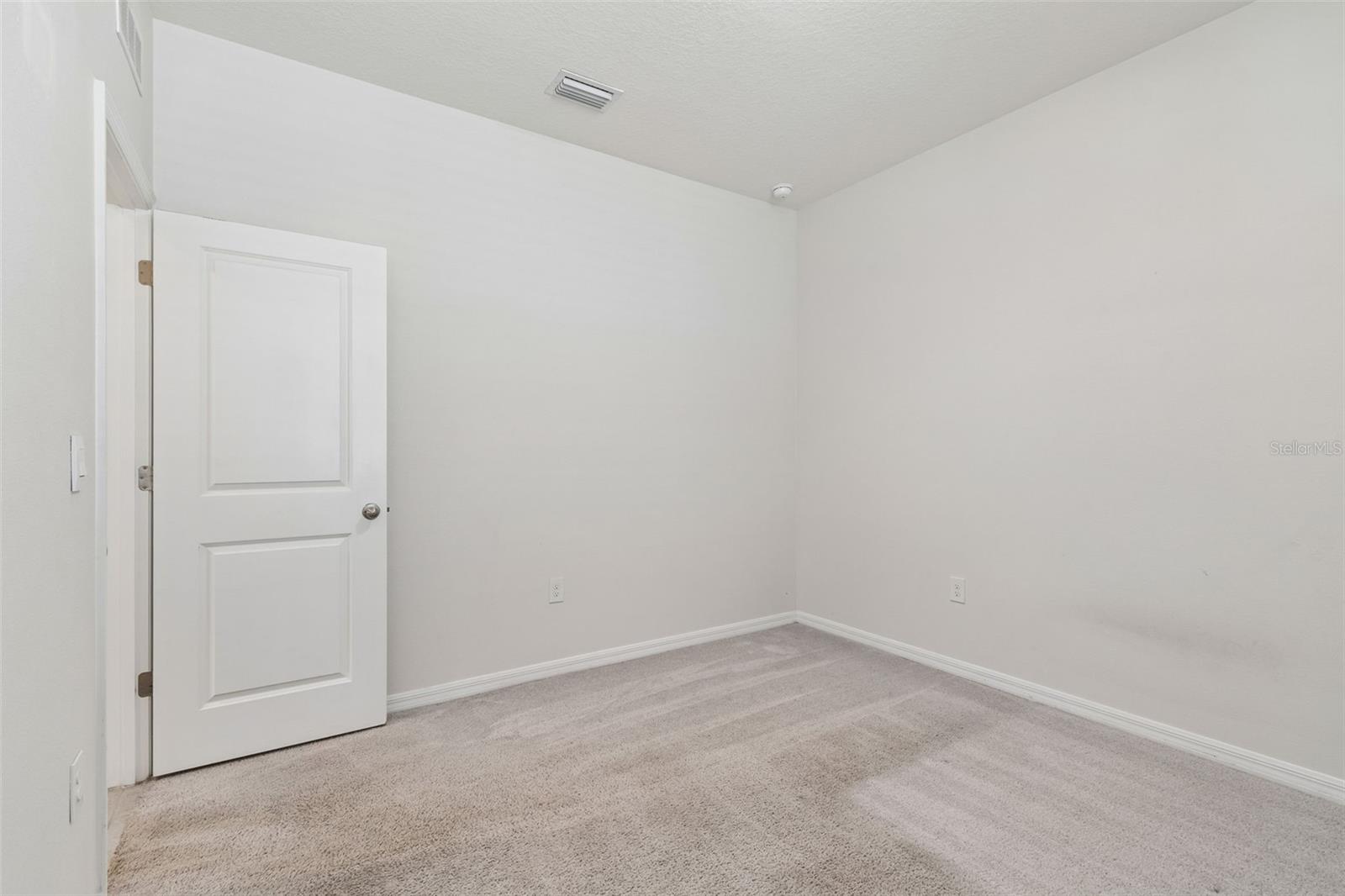 Image 34 of 73 For 35977 Morse Willow Court