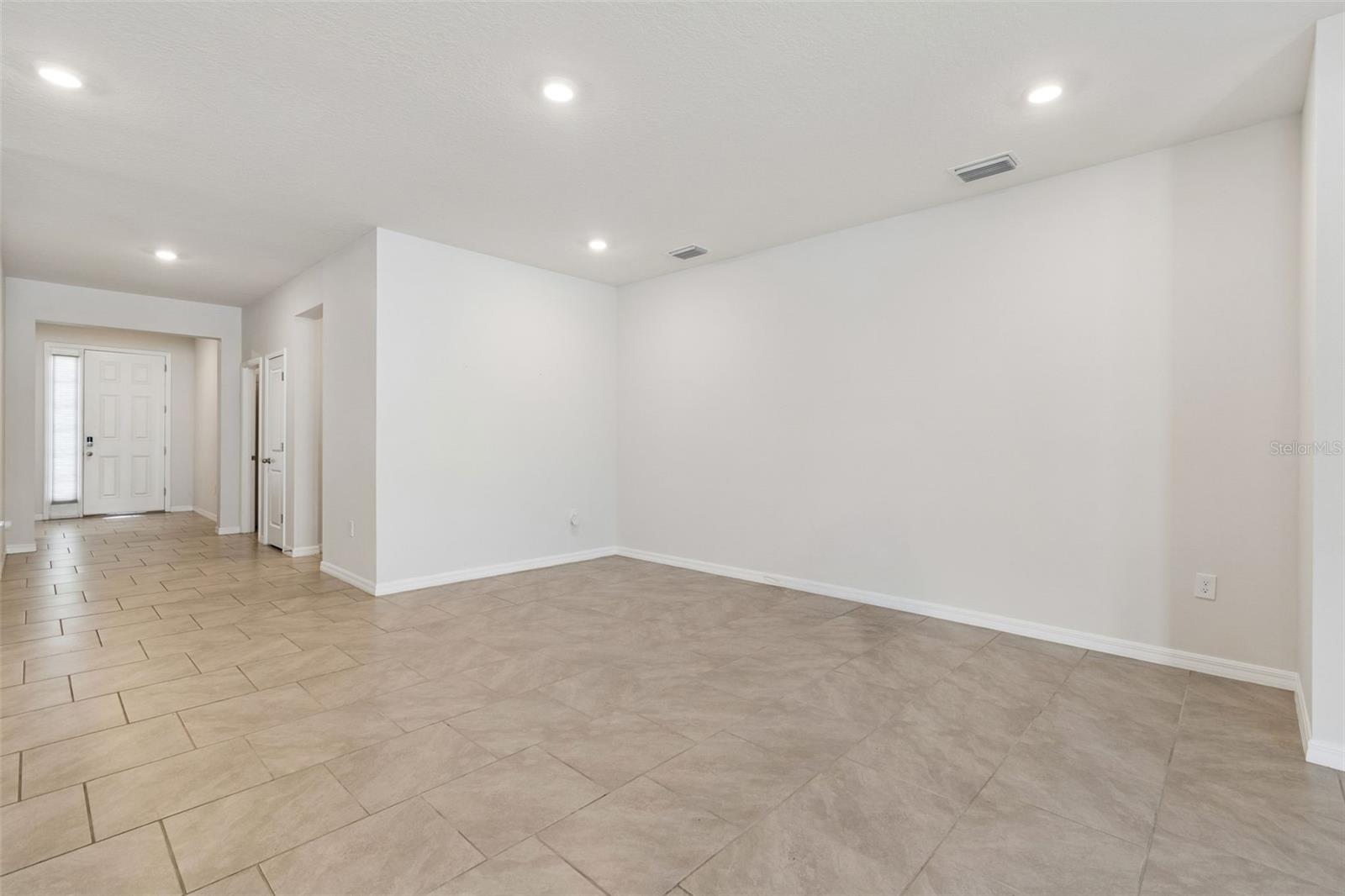 Image 7 of 73 For 35977 Morse Willow Court