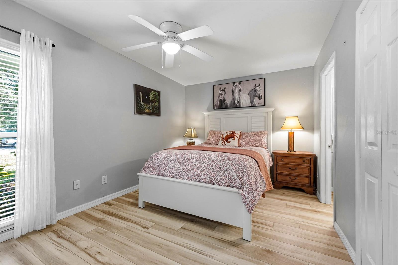 Image 10 of 40 For 1597 Amberlea Dr S  1597