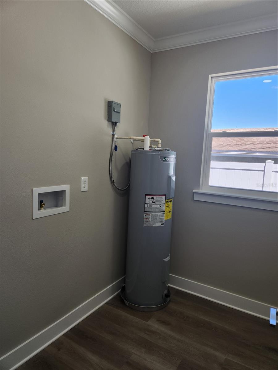 Image 4 of 12 For 10909 28th Street