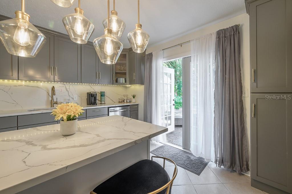 Image 10 of 28 For 6010 Dexter Avenue