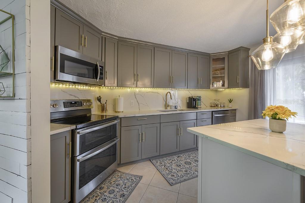 Image 7 of 28 For 6010 Dexter Avenue