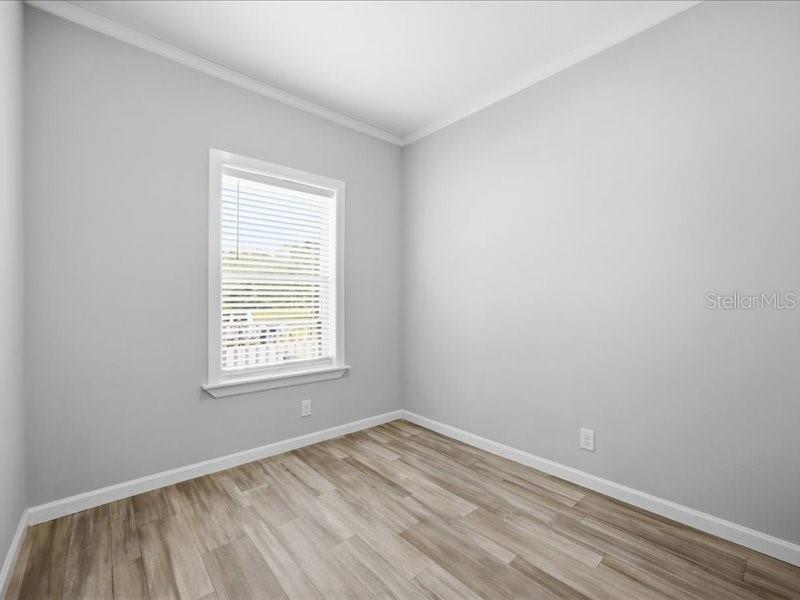 Image 12 of 34 For 25294 Canterbury Drive