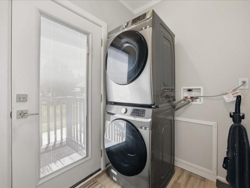 Image 19 of 34 For 25294 Canterbury Drive