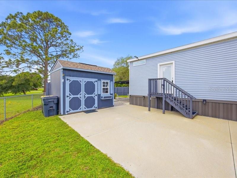 Image 21 of 34 For 25294 Canterbury Drive