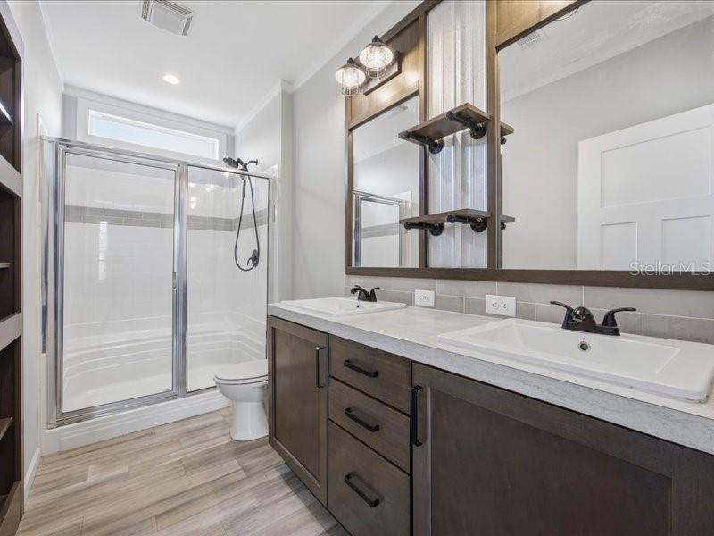 Image 3 of 34 For 25294 Canterbury Drive