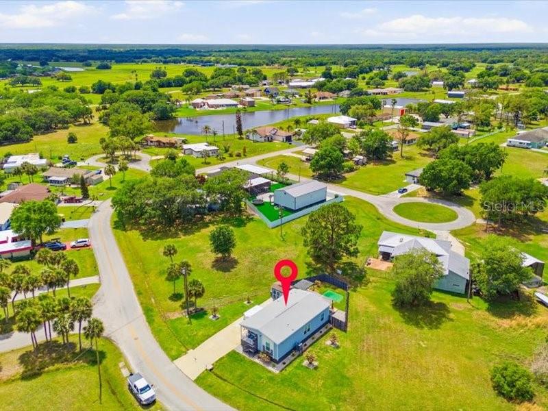 Image 32 of 34 For 25294 Canterbury Drive