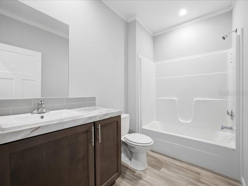 Image 4 of 34 For 25294 Canterbury Drive