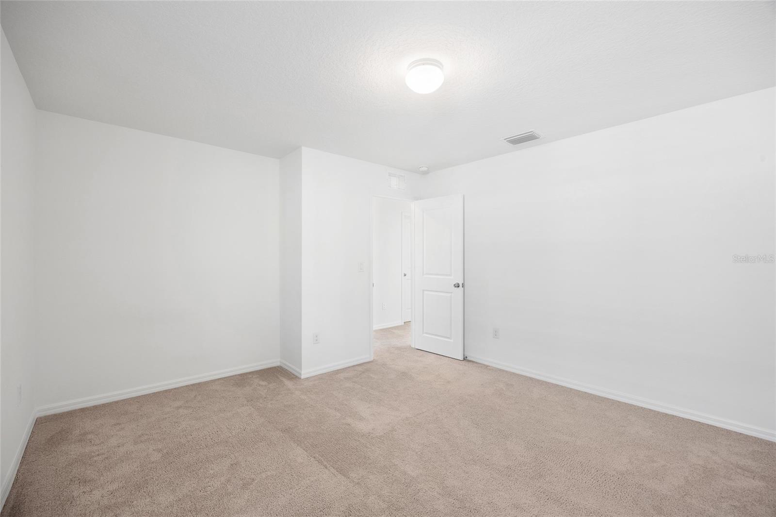 Listing photo id 32 for 20770 Balsam Hill Road