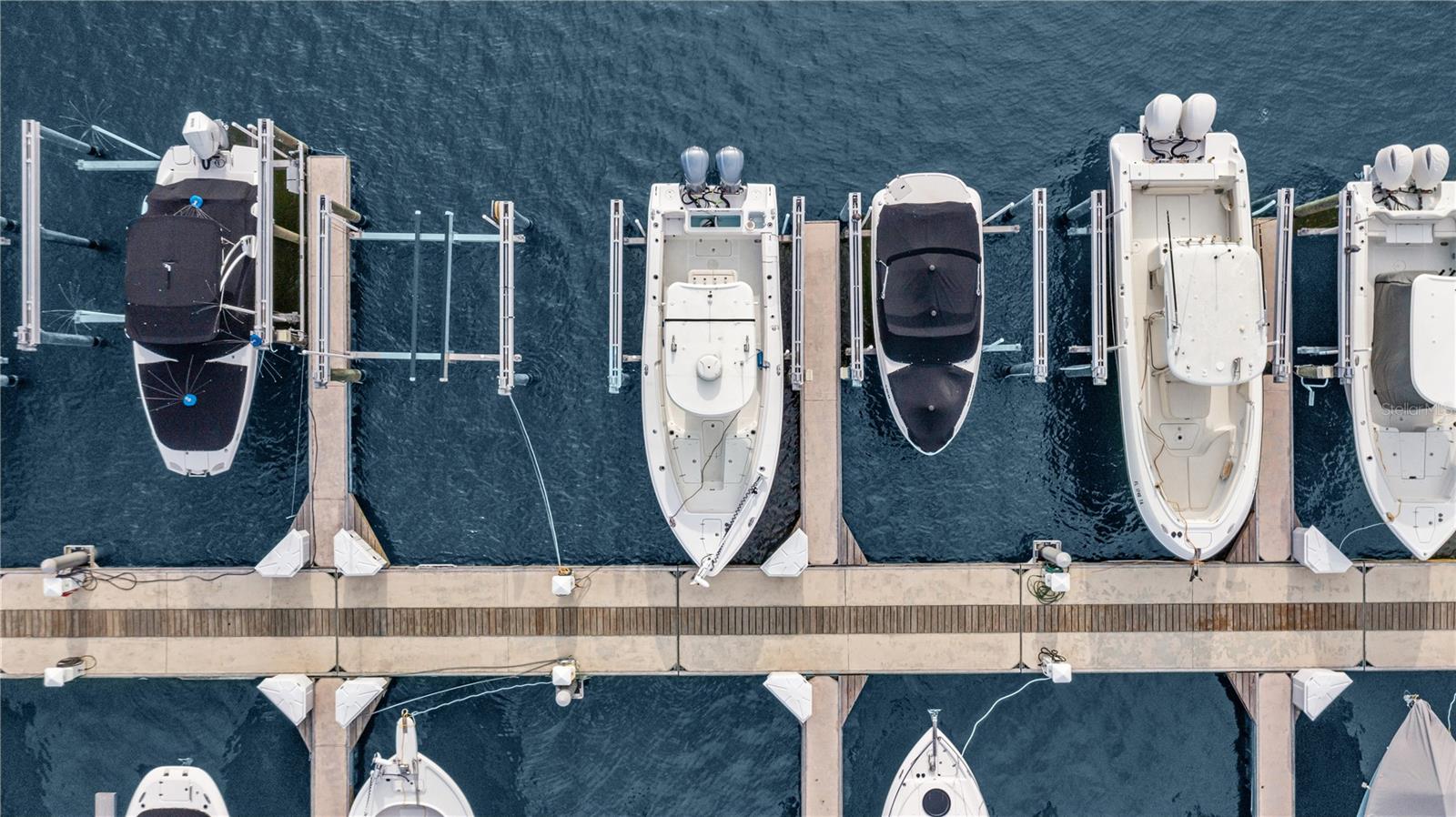 Image 15 of 86 For 2121 6th Street E