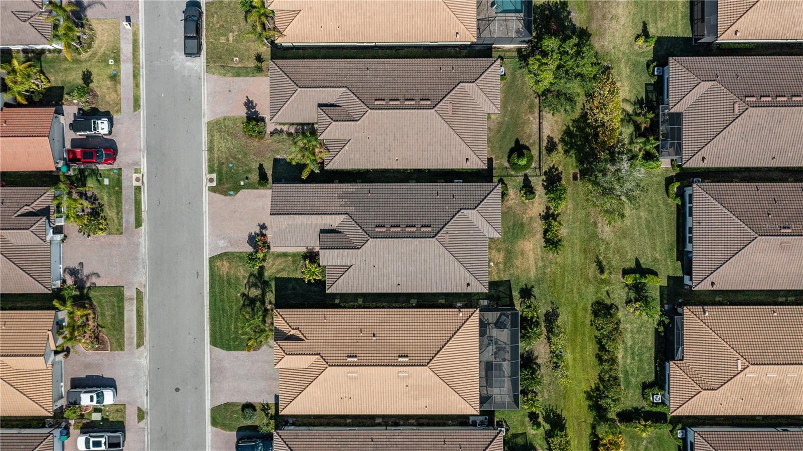 Image 16 of 86 For 2121 6th Street E