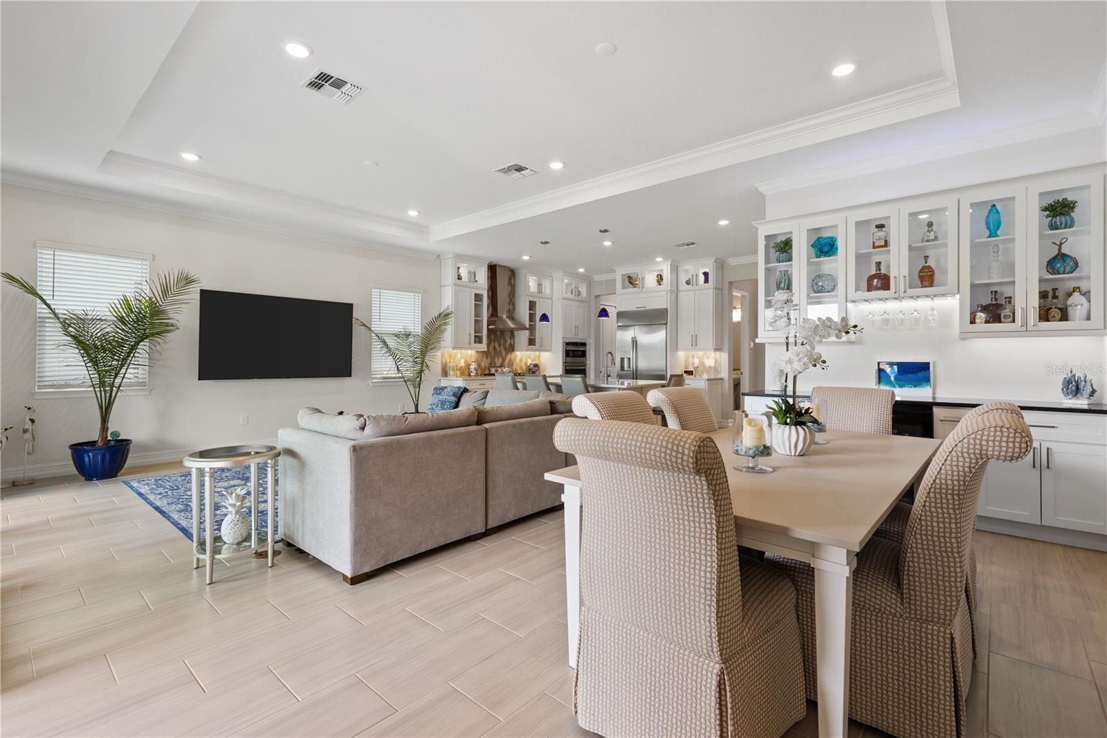 Image 44 of 86 For 2121 6th Street E