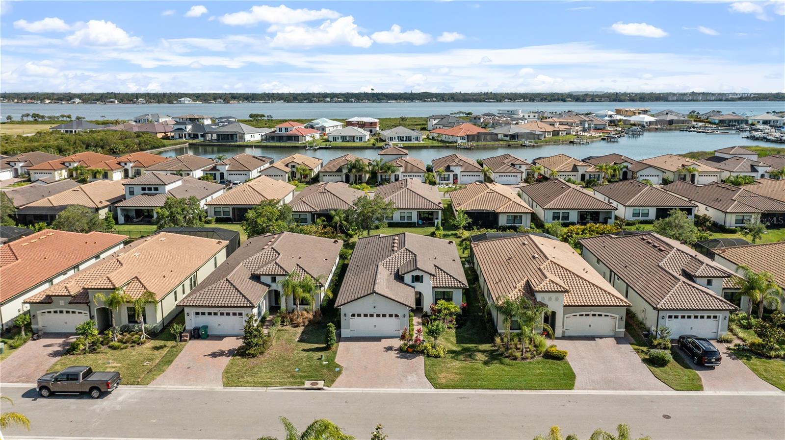 Image 6 of 86 For 2121 6th Street E