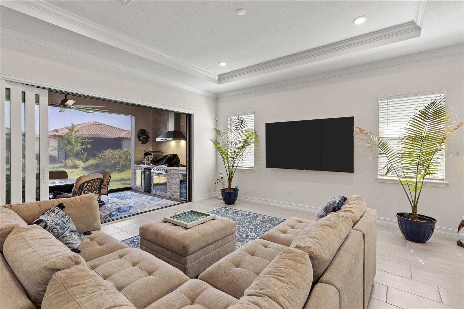 Image 65 of 86 For 2121 6th Street E