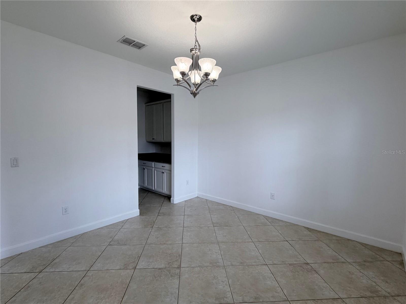 Image 19 of 52 For 19417 Paddock View Drive